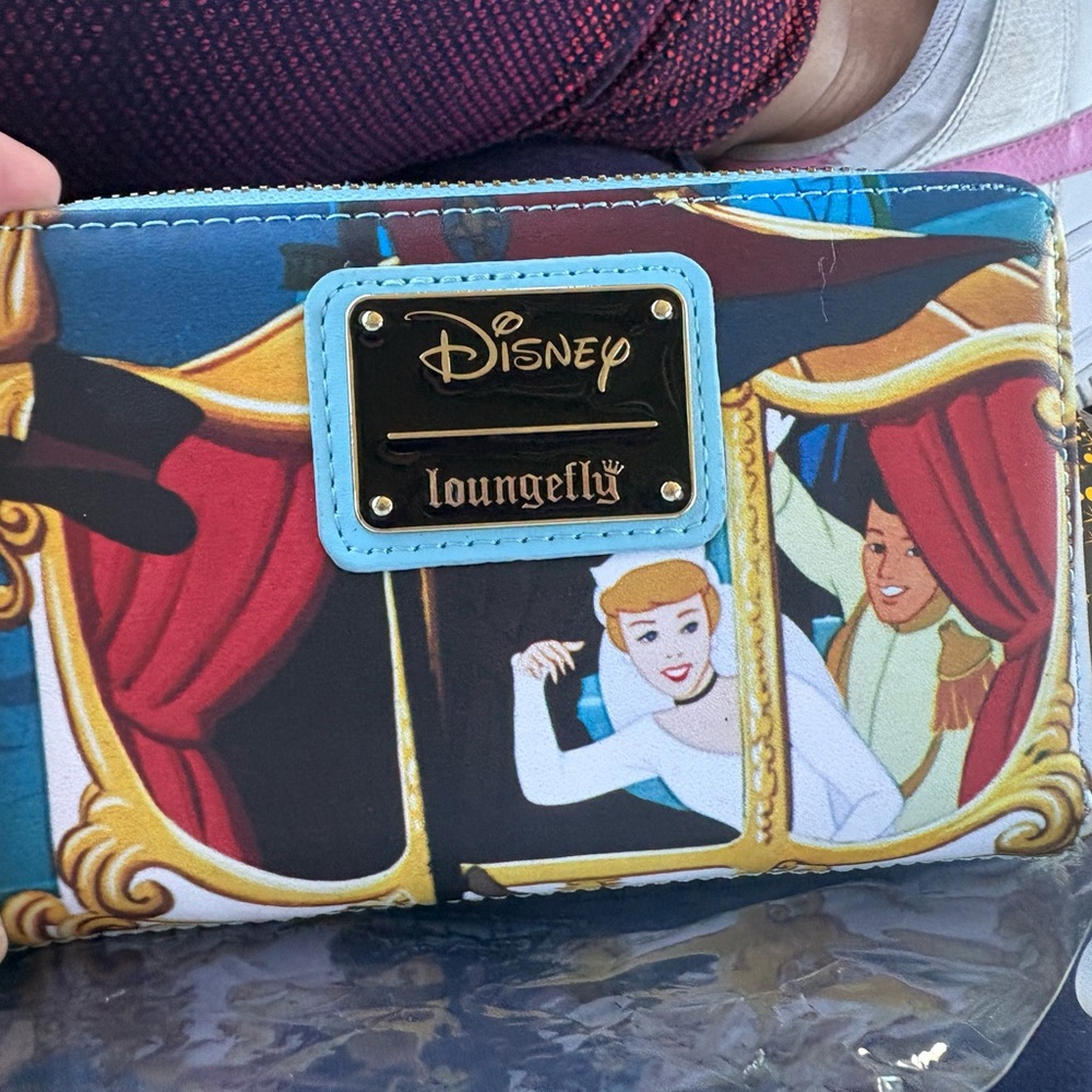 Disney Loungefly Cinderella Wallet